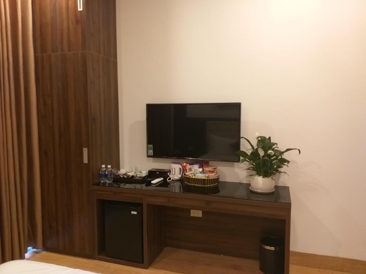 Oyo 703 ホアン ギア ホテル ハノイ市 エクステリア 写真